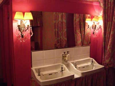 Baño de chicas